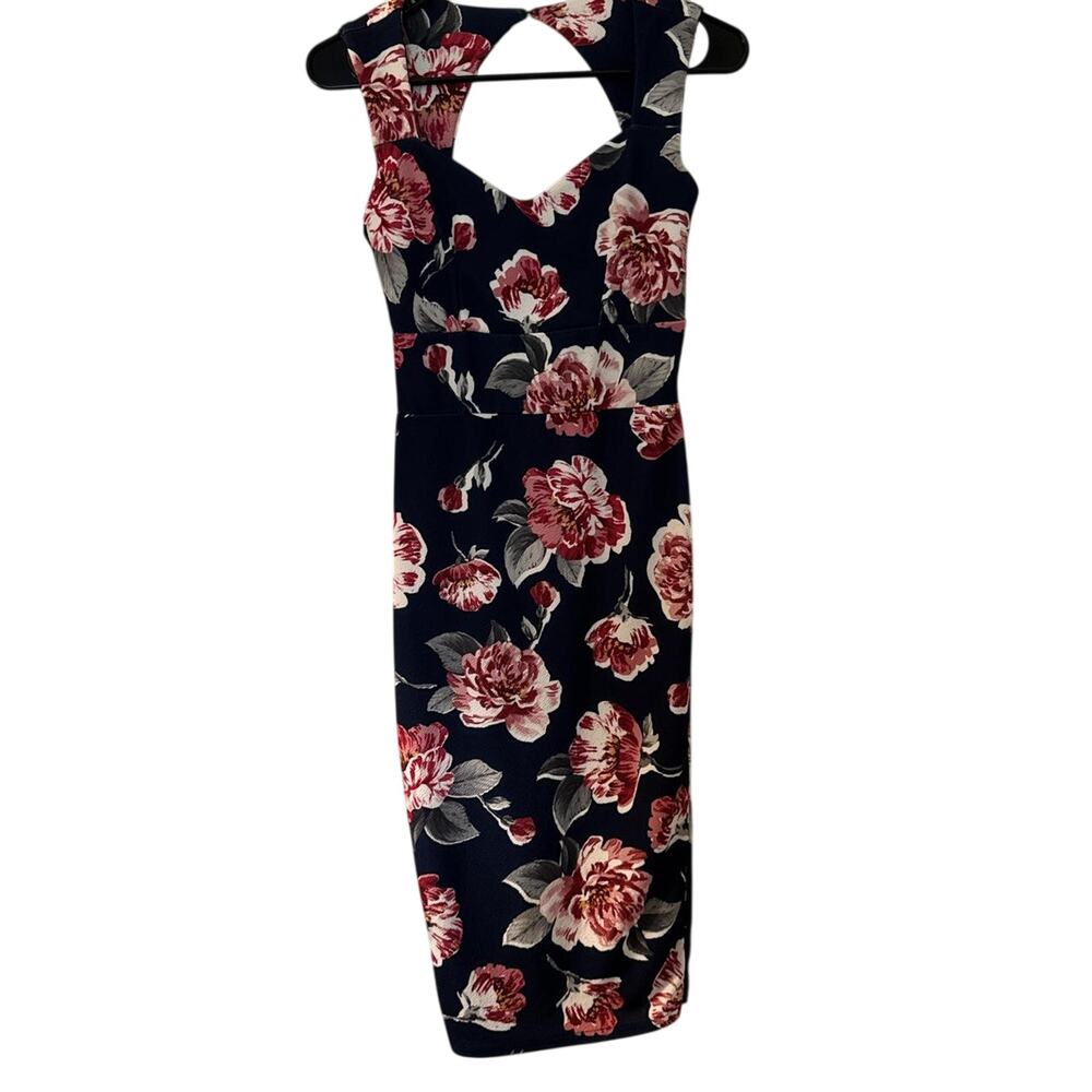 Boohoo Blue floral coloured dress loved